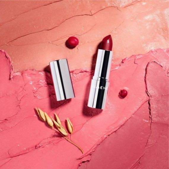 Luminous Moisture Lipstick