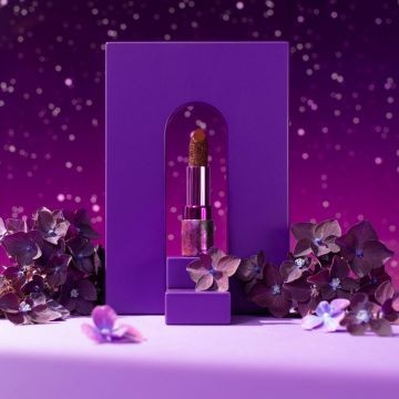 Помада для губ Satin lipstick in the bloom’light